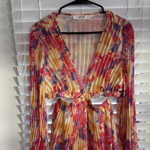 ASTR the label Floral Long Sleeve Dress with Cut Out